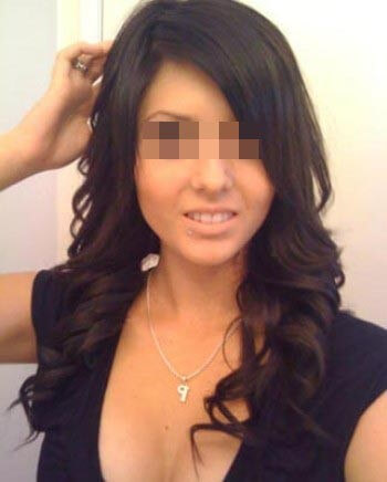 Jolie femme cougar recherche un jeune bien monté sur Talence