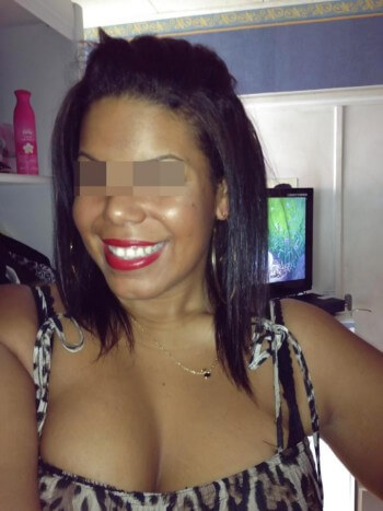 Cougar chaude veut trouver un mec jeune à Bondy