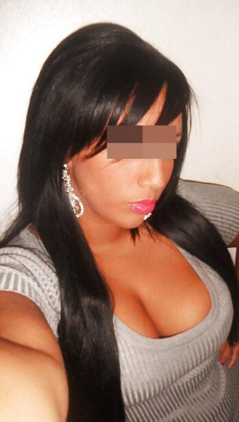 Femme cougar sur Hyères pour une rencontre baise