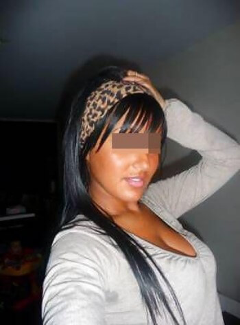 Plan sexe d'un soir avec une cougar en manque à La Rochelle