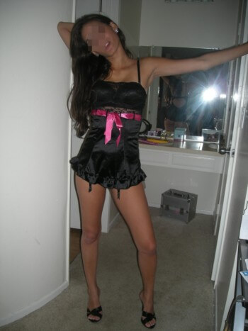 Jolie femme mure pour un jeune homme à Nice