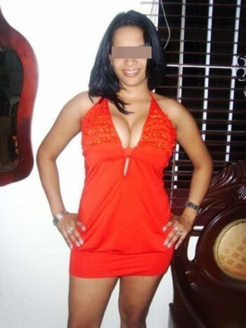 Femme cougar aimerait se faire un jeune bien foutu sur Saint-Herblain